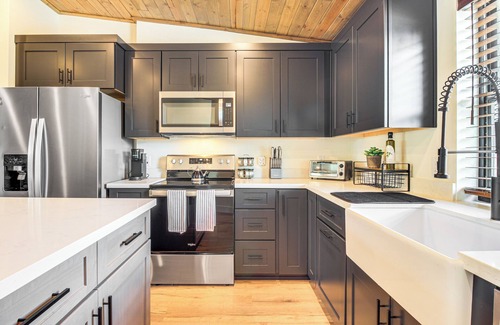 Torreon House | Brand New Modern Mountain Loft in Show Low