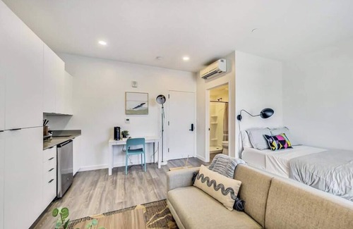 Oakland Apartment | Brand New Studio Near Downtown