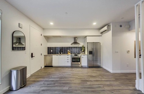 Oakland Apartment | Brand New Studio Near Downtown