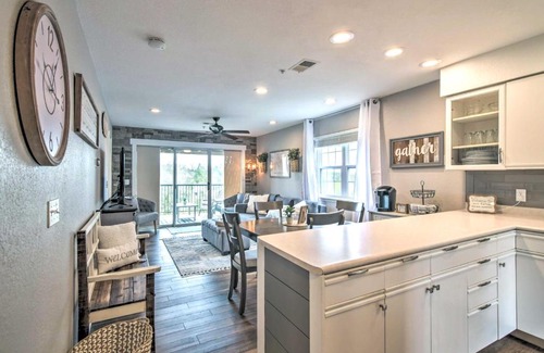 Branson Apartment | Branson Retreat with Balcony and 18-Hole Golf Course!