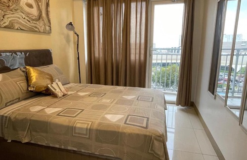 Las Pinas Apartment | Breathing Space Staycation at South Residences Las Piñas 2 BR