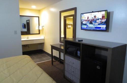 Brick Hotel | Brick Motor Inn