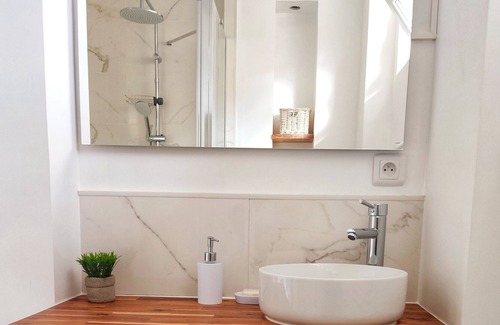 Chateauroux Apartment | Bright and cozy apartment - 4 pers. - balcony