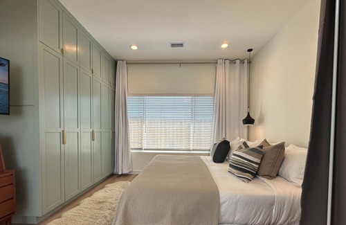 Ladera Heights Apartment | Bright, private oasis near LAX/SoFi/West LA