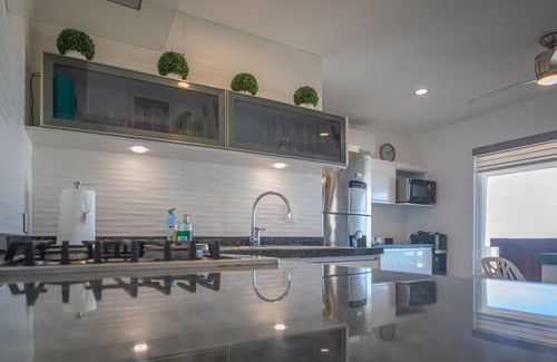 Zona Hotelera Resort | Brisas Beachfront Penthouses