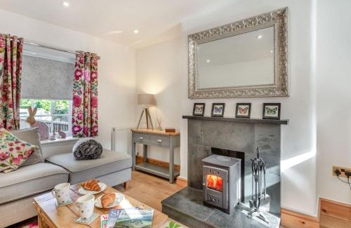 Dolgellau House | Bro Dawel
