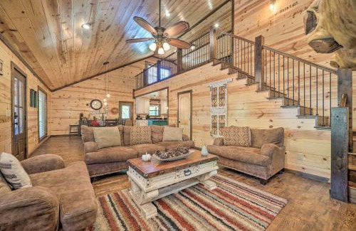 Broken Bow House | Broken Bow Escape with Hot Tub and Basketball Court!