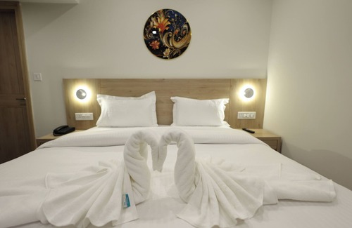 The Mall Road Hotel | Bummys by Vyaana Retreats