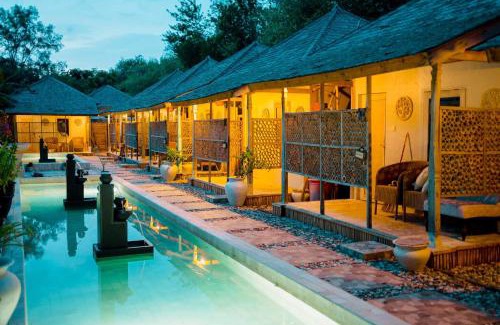 Gili Meno Resort | Bungalow Cafe Gili Beachfront