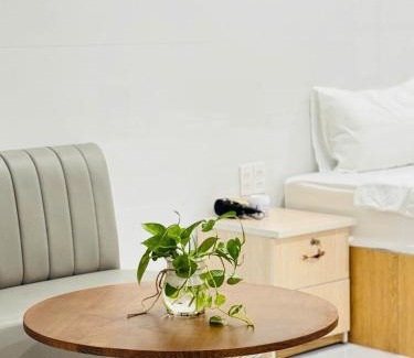 Khu 6 Apartment | Căn Hộ Dương Đông town Hotel