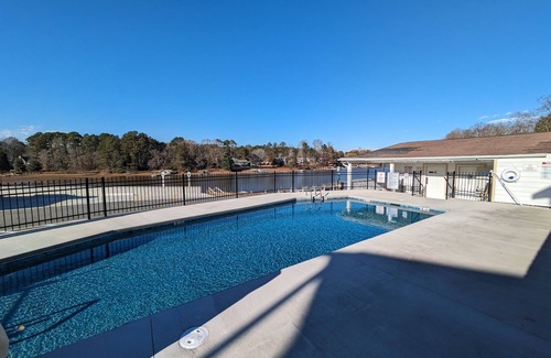 Sherrills Ford Cabin | C2-A Lakefront Tiny Home Cabin on Lake Norman