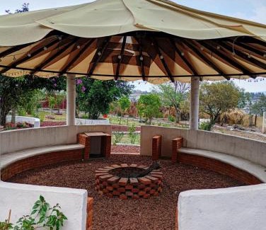 Nicolas Romero Hotel | cabañas en arcos del sitio