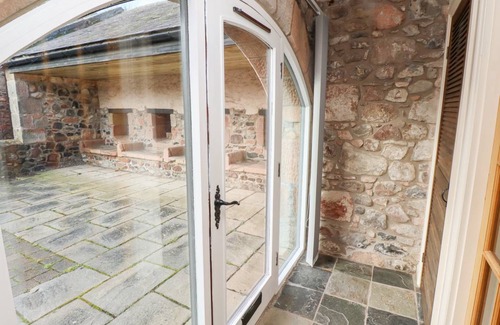 Akeld Cottage | Cabin ∙ 2 bedrooms ∙ 4 guests