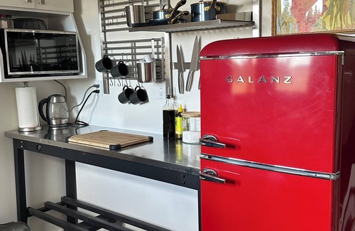 Whitehorse Cabin | Cabin with fields of dreams! Dry cabin with all the comforts and amazing views.