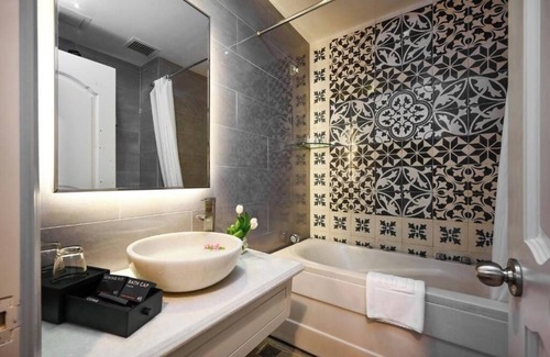 Little Japan Hotel | Camelia Saigon Central Hotel