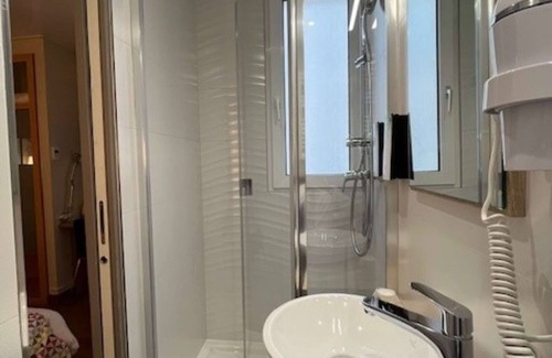 14th Arrondissement Hotel | Campanile Paris 14 - Maine Montparnasse