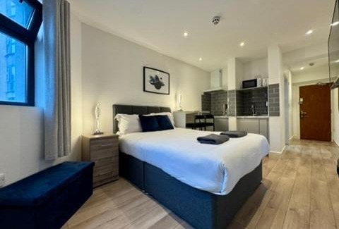 Southampton City Centre Apartment | Canal Walk Studio Apartments