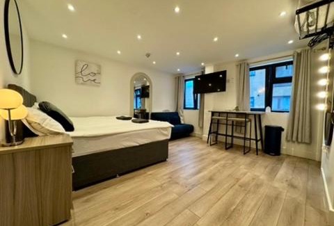 Southampton City Centre Apartment | Canal Walk Studio Apartments