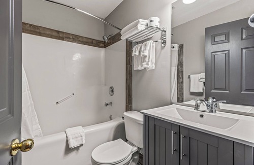 Canmore Hotel | Canmore Rocky Mountain Inn