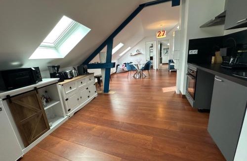 Fecamp Apartment | Captain YOO - Régate- Sentir les embruns vue/port