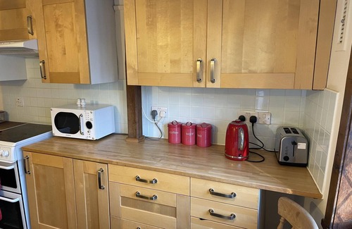 Ipswich Apartment | Captivating Tudor 2 Bedroom Apartment in Ipswich