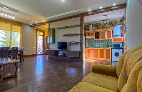 Sevan Apartment | Carlos Castaneda - Шикарная вилла в Севане