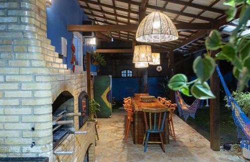 Vila do Abraao House | Casa azul Ilha Grande