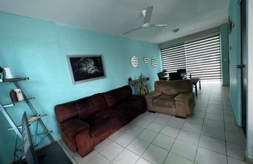 Cancun House | Casa con alberca y jardín en Cancún