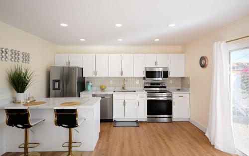 New Papago Parkway House | Casa Con Casita - Private Pool - 8 min to Old Town