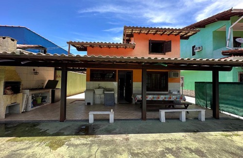 Mambucaba House | casa das bromelias prainha