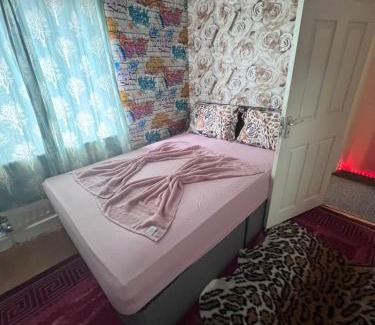 Leeds House | CASA DE MuNCA
