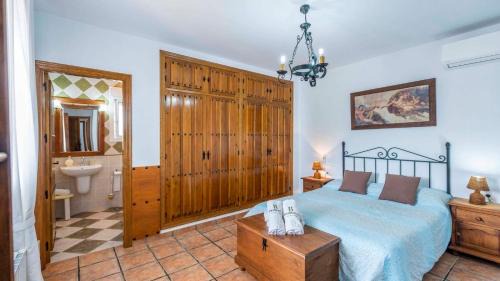 Canillas de Albaida House | Casa La Lomilla Canillas de Albaida by Ruralidays