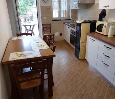 San Colombano Certenoli Apartment | Casa Nonna Maria - Val Fontanabuona