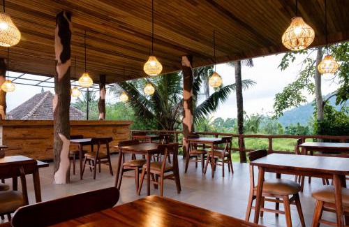 Sidemen Cabin | Cassowary Villa Sidemen