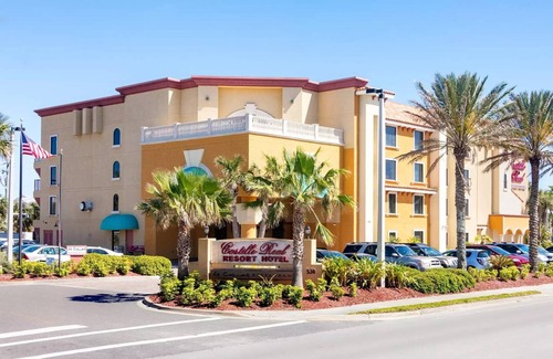 St. Augustine Beach Hotel | Castillo Real St. Augustine Beach,Tapestry Collection Hilton