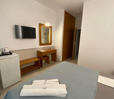 Malevizi Hotel | Castro Hotel