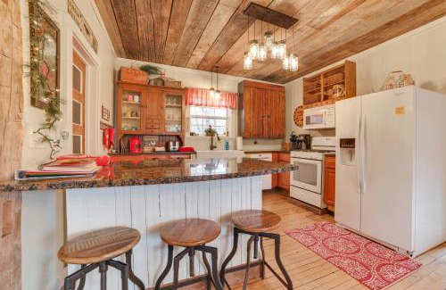 East Jordan House | Cedar Creek Guesthouse 3 Mi to Lake Charlevoix