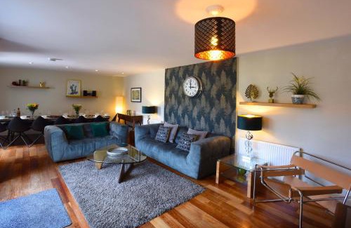 Canterbury Villa | Cedar House Canterbury