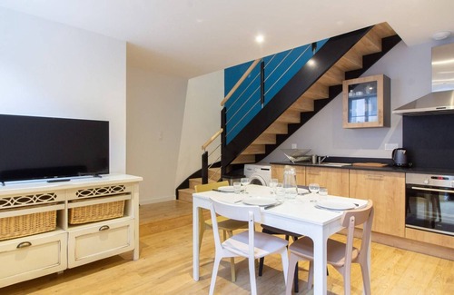 Cauterets Apartment | Central Duplex with WiFi, Ski Locker, and Table Tennis in Cauterets