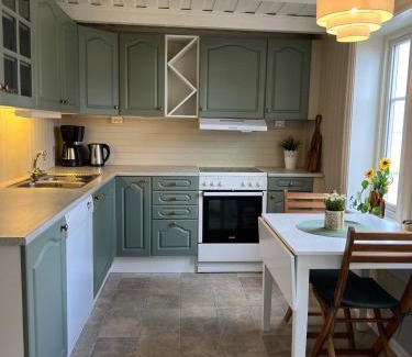 Al Municipality Apartment | Central location in the city center with Free parking