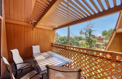 Kaunakakai Apartment | Centrally-Located Studio w/Free WiFi, Shared Pool, Grills, & Kitchenette