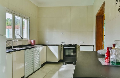 Nazare Paulista House | Chacara em Nazare Paulista com Varanda Gourmet