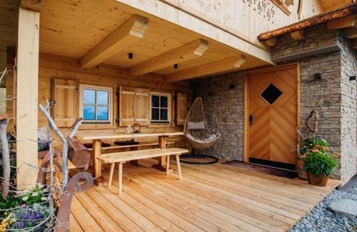 Schonbach Ski Chalet | Chalet Salzach near Ski Lift & Spa