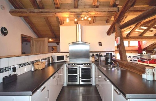 Peisey-Nancroix House | Chalet Bronziers - authentic alpine experience (16p, sauna)