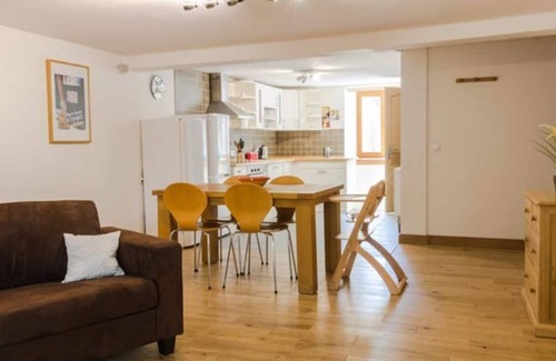 Peisey-Nancroix House | Chalet Bronziers - authentic alpine experience (16p, sauna)