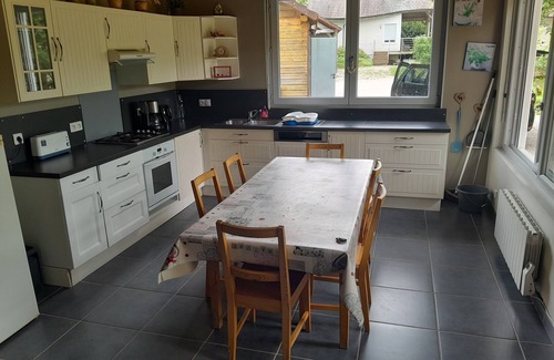 Doucier Ski Chalet | Chalet "l'Escapade du Hérisson" Near Lac de Chalain and Cascades du Hérisson