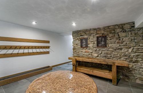 Meribel Village Ski Chalet | Chalet moderne avec parking et wifi, à proximité des pistes et commerces - FR-1-566-20