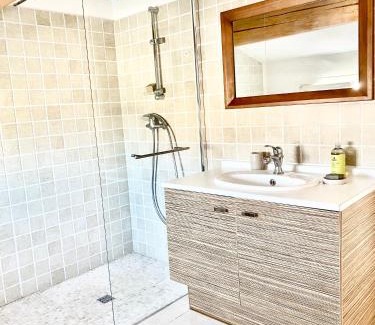 Gemenos Bed & Breakfast | Chambre d'hôtes avec piscine au calme Gémenos