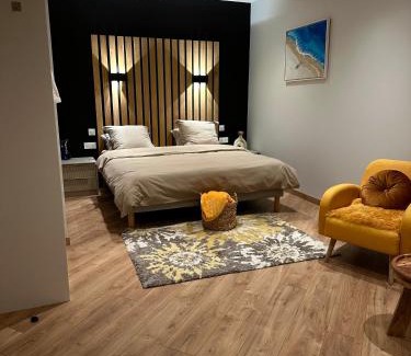 Domagne House | Chambre privée avec salle de bain
