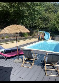 Saint-Mars-la-Briere Bed & Breakfast | Chambres dans maison avec piscine toboggan aquatique et spa